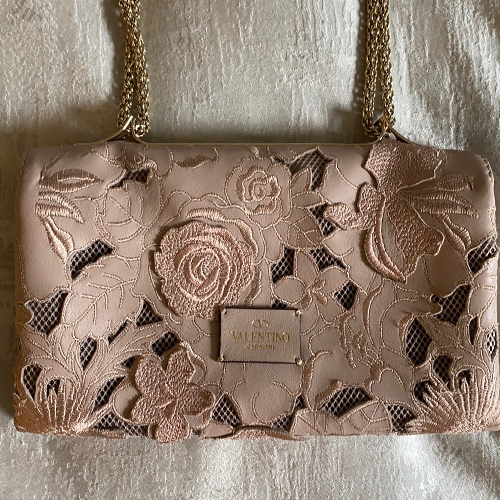 Gorgeous rose Valentino handbag